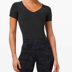 Lululemon workout short sleeve